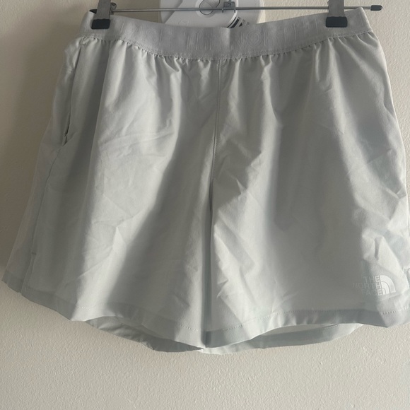 NWOT THE NORTH FACE WANDER SHORTS - Picture 5 of 5
